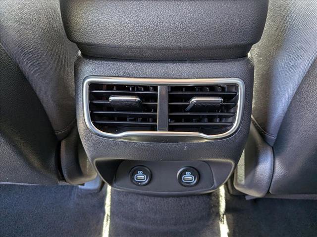 Used 2023 Hyundai Santa Fe SE image 16