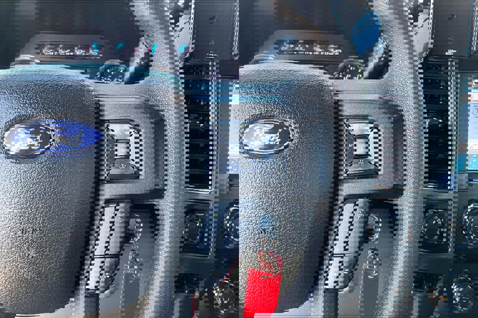 Used 2019 Ford F250 XLT w/ XLT Premium Package image 23