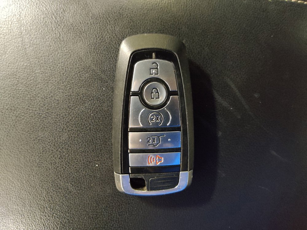 Used 2020 Ford Explorer XLT w/ Equipment Group 202A image 32