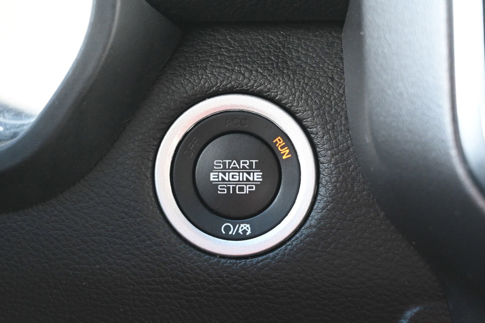 Used 2024 RAM 1500 Laramie RWD image 18