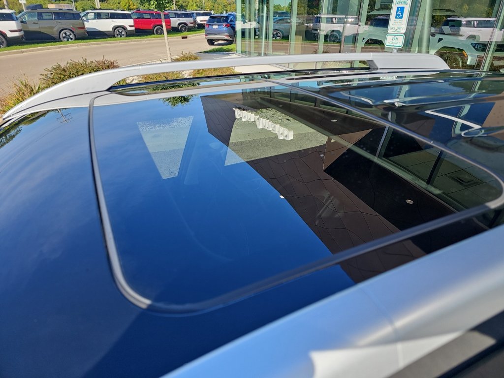New 2026 Hyundai Venue SEL FWD image 29