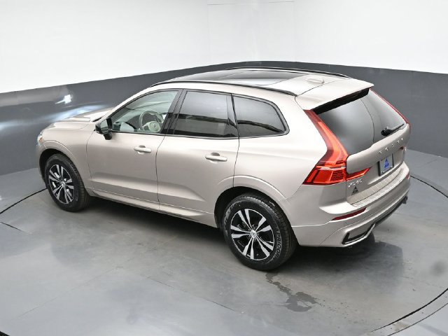 Used 2024 Volvo XC60 B5 Core w/ Protection Package Premier AWD/4WD image 44
