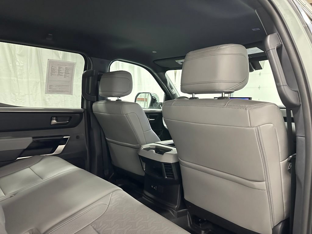 Used 2025 Toyota Tundra Limited AWD/4WD image 55