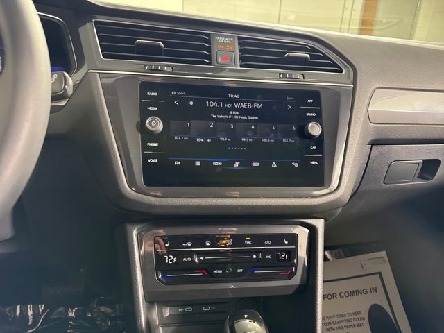 Used 2023 Volkswagen Tiguan SE w/ Panoramic Sunroof Package AWD/4WD image 32