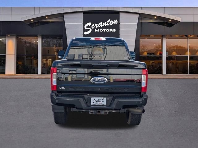Used 2019 Ford F350 Lariat w/ Lariat Ultimate Package AWD/4WD image 4