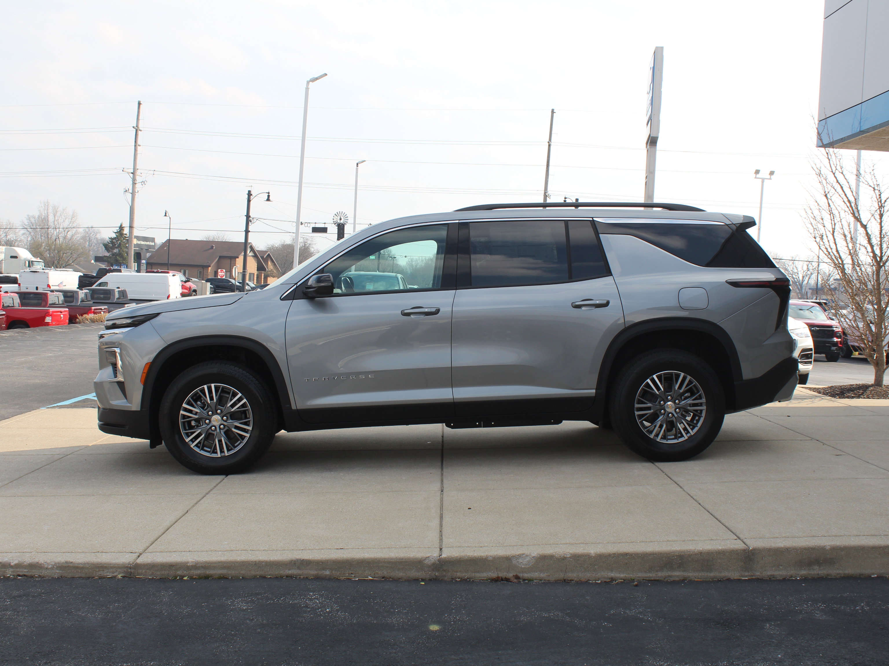 New 2026 Chevrolet Traverse LT image 6