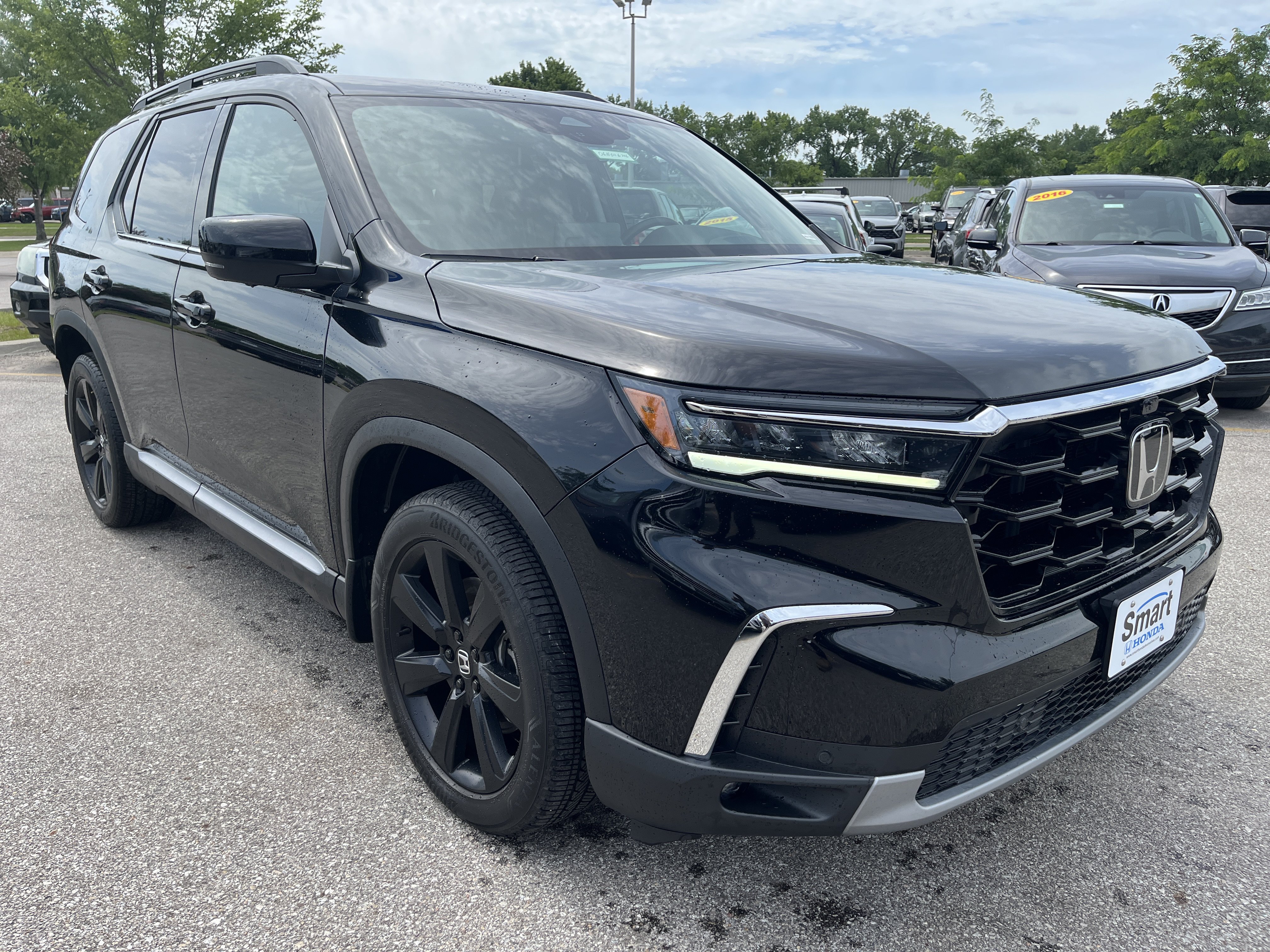 Certified 2024 Honda Pilot Elite image 3