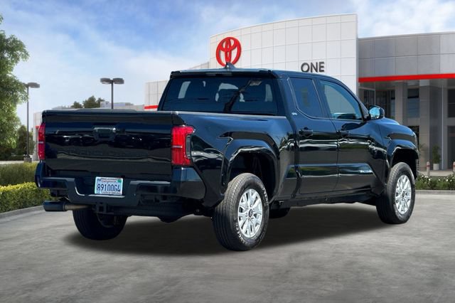 Used 2025 Toyota Tacoma SR5 RWD image 4