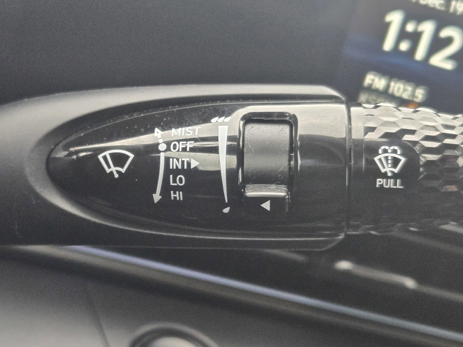 Used 2025 Hyundai Elantra SEL w/ Cargo Package image 26