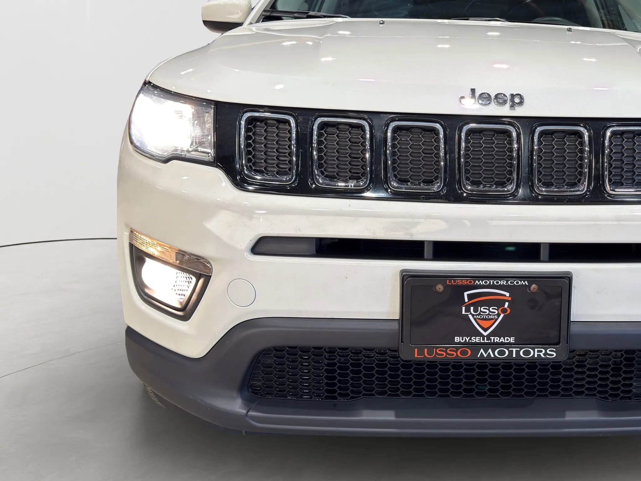 Used 2019 Jeep Compass Latitude image 32