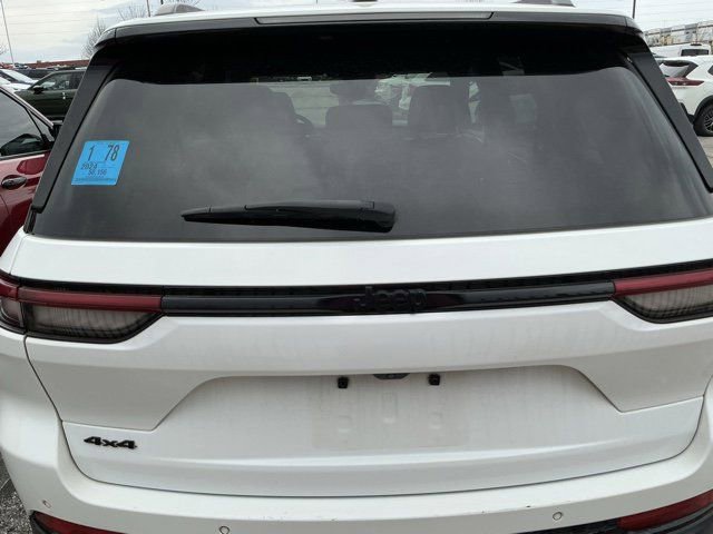 Used 2024 Jeep Grand Cherokee Altitude image 6