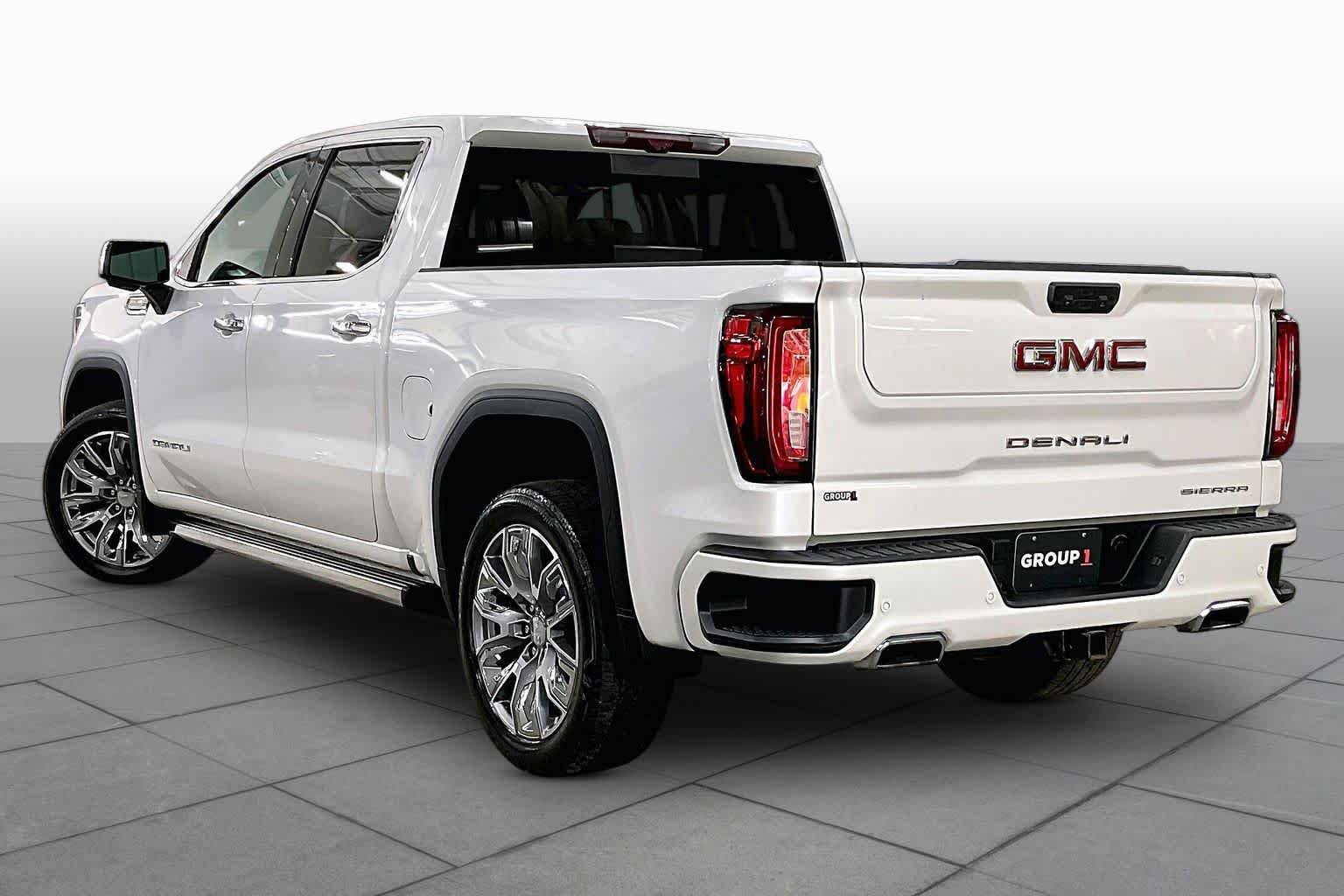 Used 2024 GMC Sierra 1500 Denali w/ Denali Reserve Package AWD/4WD image 12
