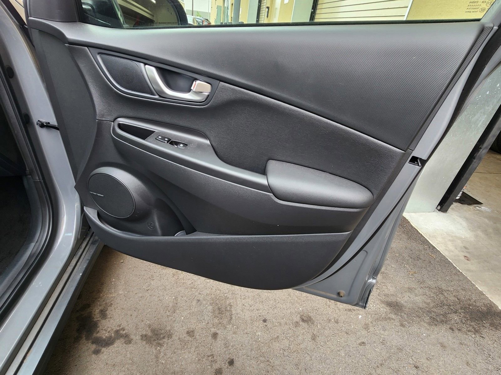 Certified 2023 Hyundai Kona Limited FWD image 22