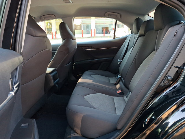 Used 2022 Toyota Camry LE w/ Carpet Mat Package (TMS) FWD image 10