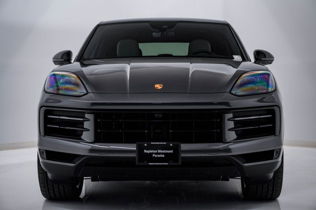 Certified 2025 Porsche Cayenne Coupe image 6