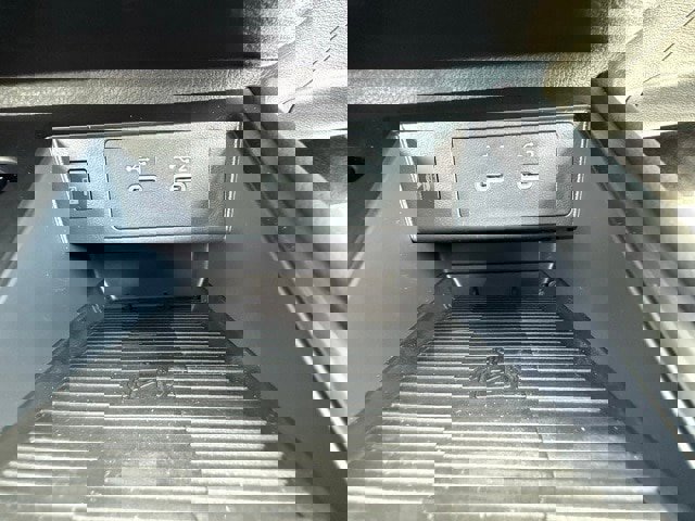 New 2025 Nissan Kicks SV w/ SV Premium Package image 30