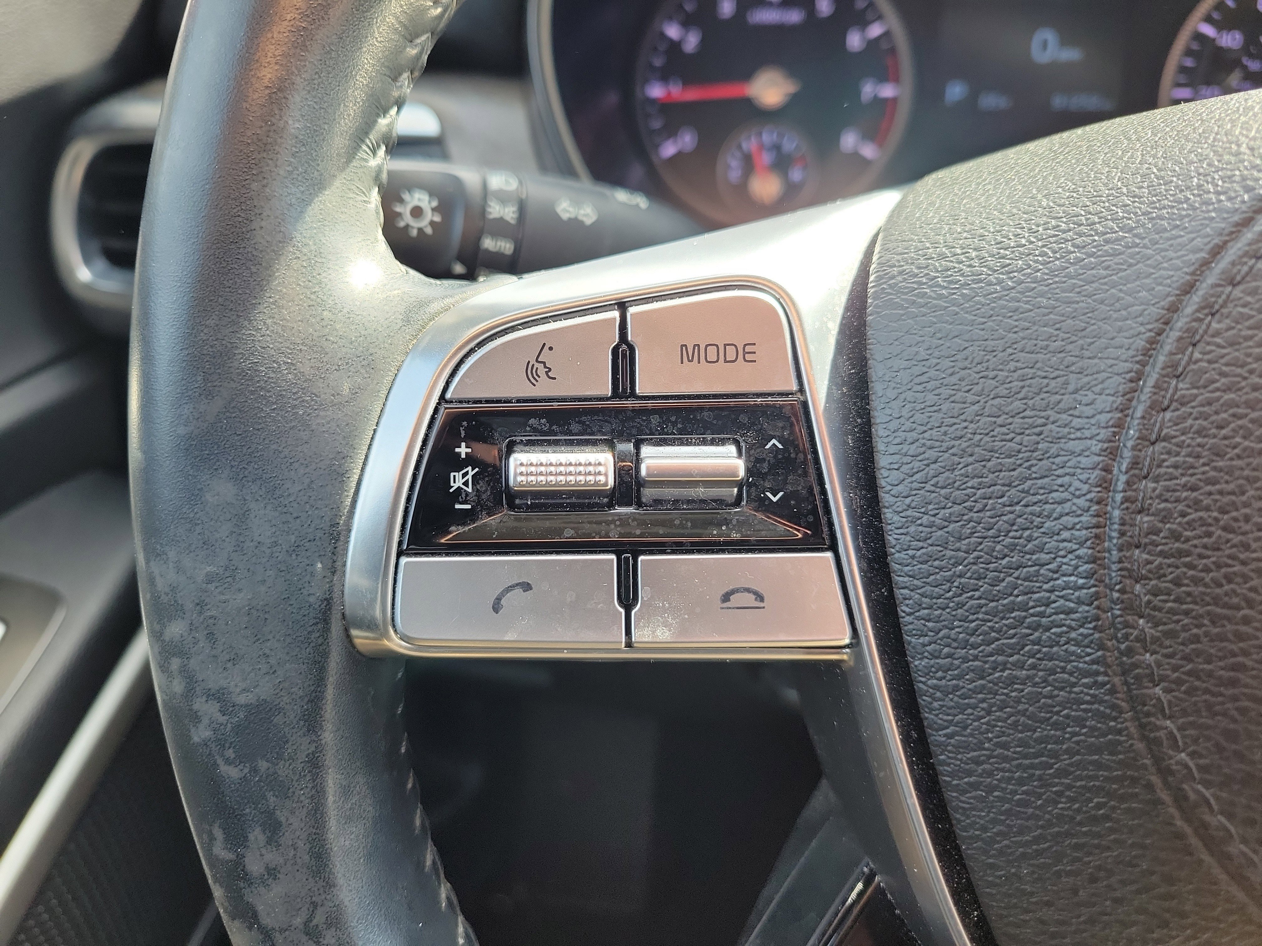 Used 2020 Kia Telluride EX image 28