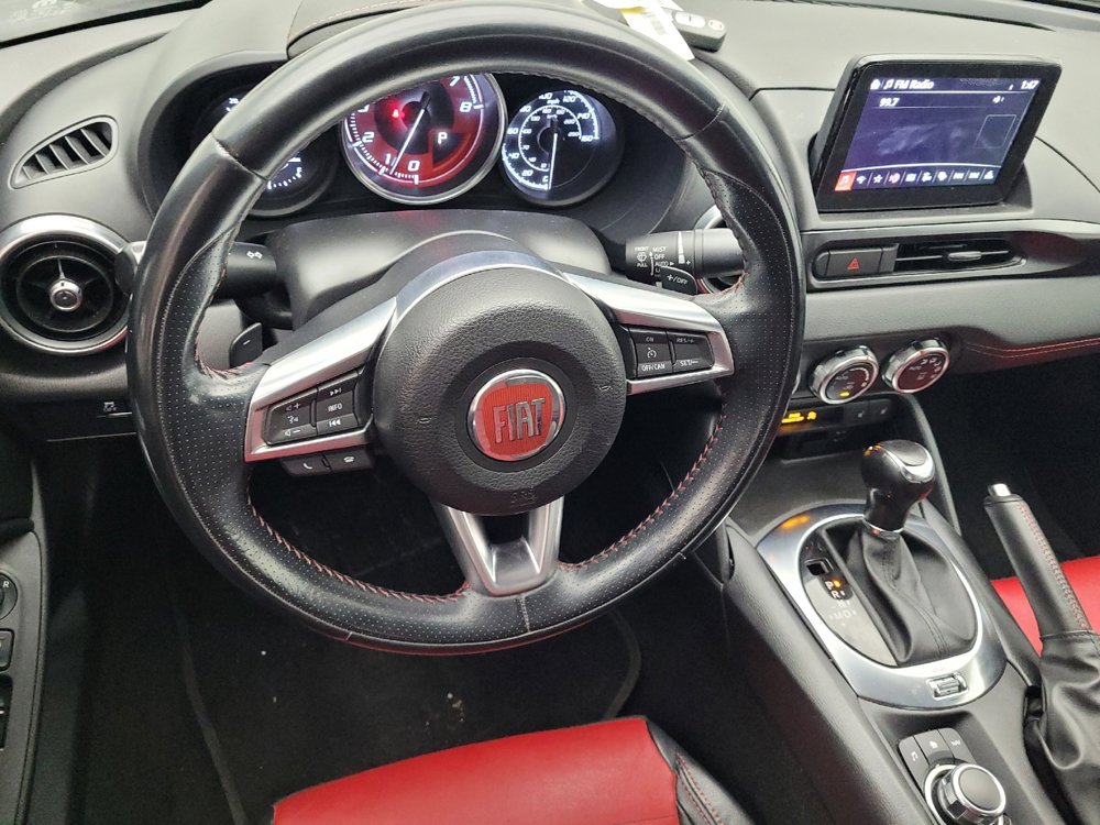 Used 2018 FIAT 124 Spider Abarth image 22