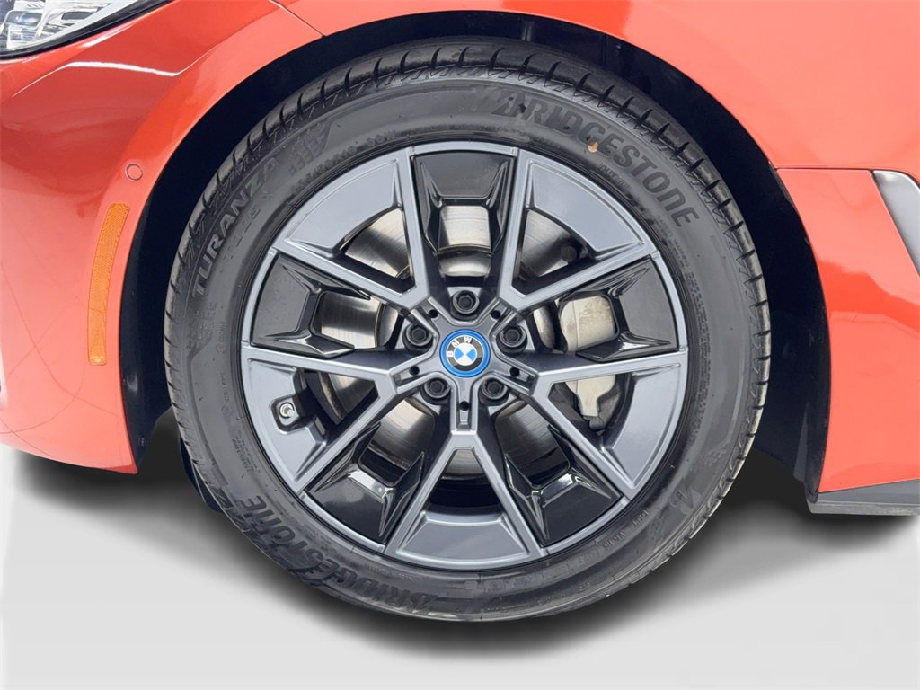 Used 2022 BMW i4 eDrive40 w/ Premium Package image 57