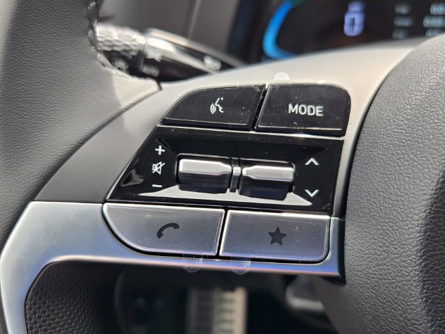 New 2026 Hyundai Elantra SEL Sport FWD image 13