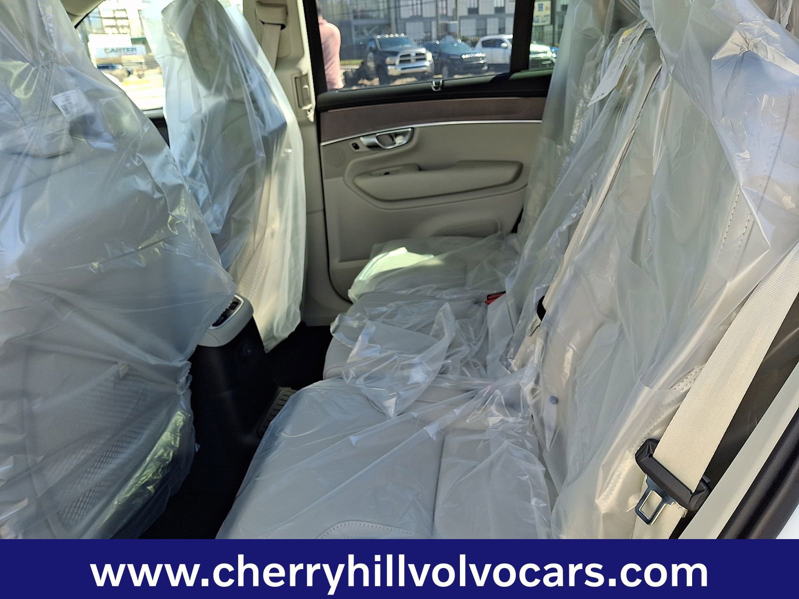 New 2026 Volvo XC90 T8 Ultra w/ Protection Package Premier image 7