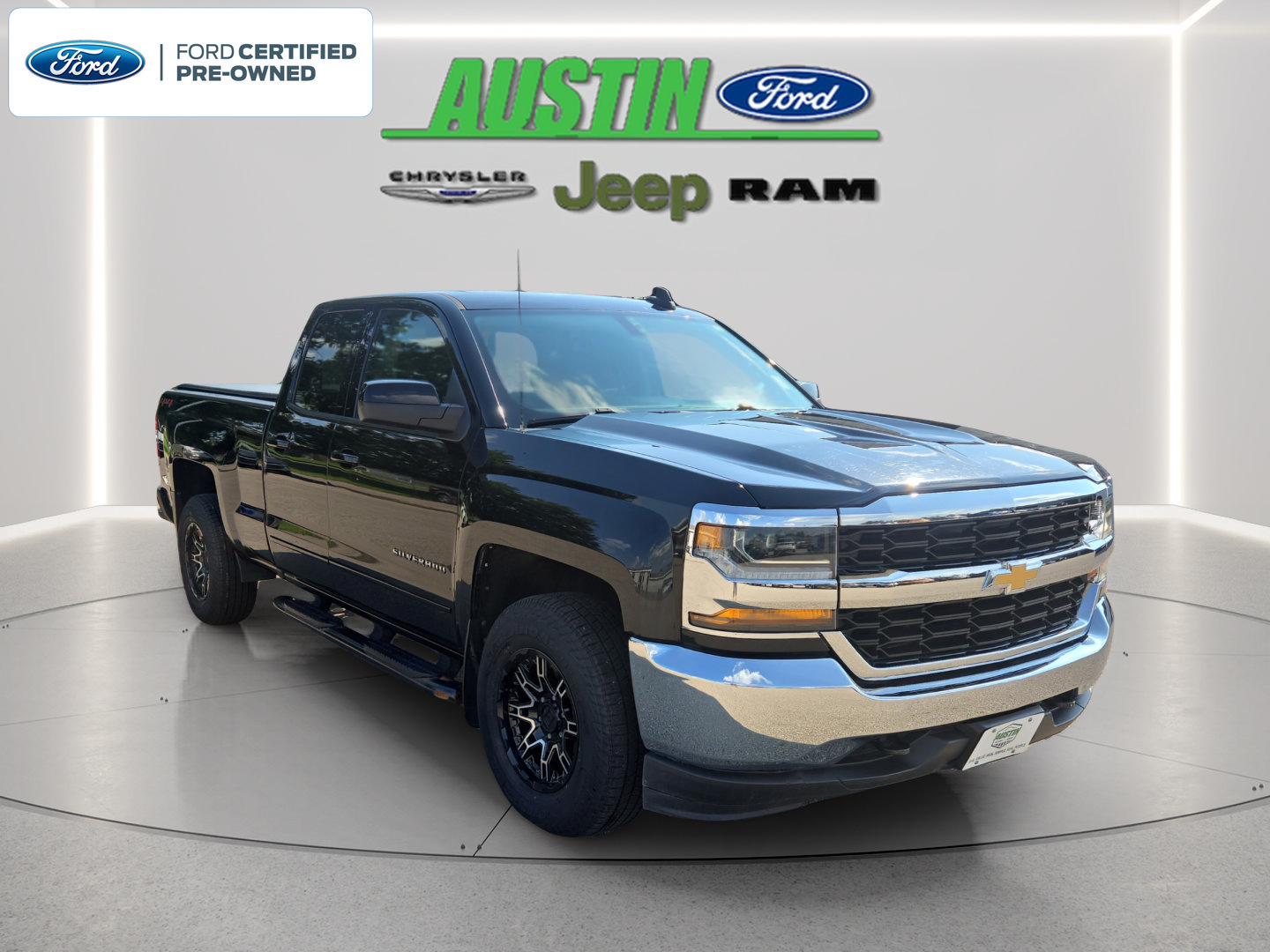 Used 2018 Chevrolet Silverado 1500 LT AWD/4WD image 7