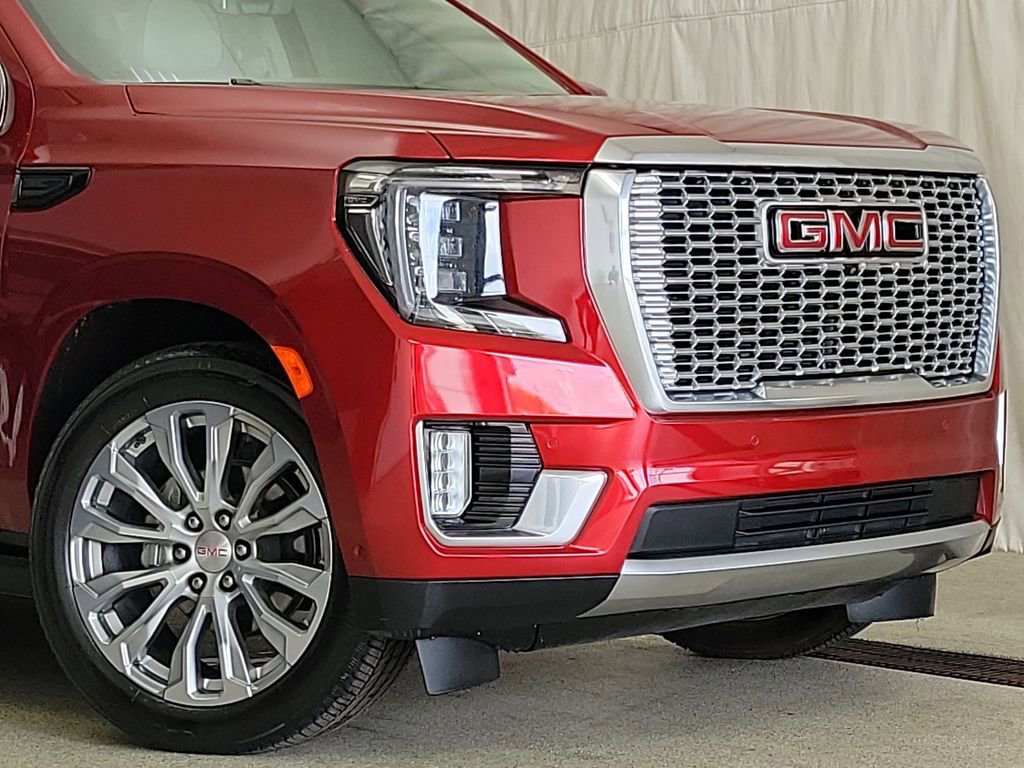 Certified 2024 GMC Yukon Denali w/ Denali Reserve Package AWD/4WD image 5