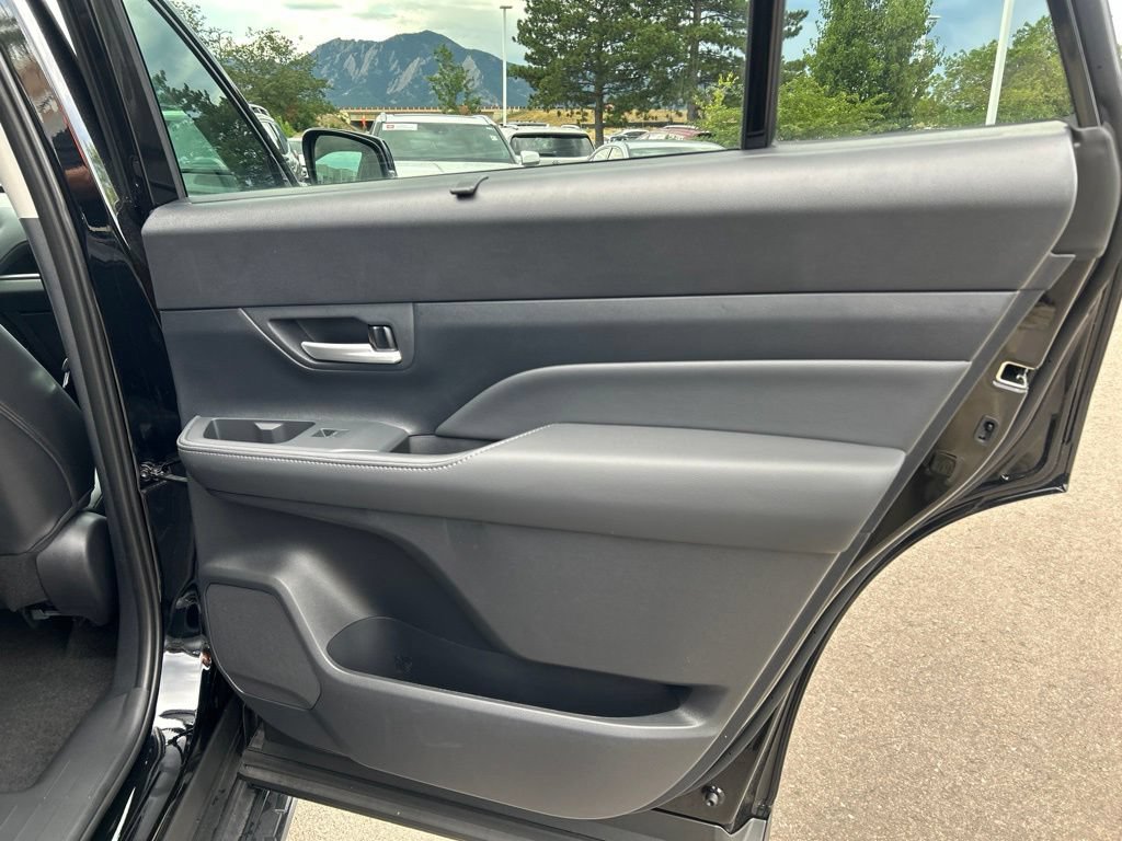 Used 2026 Toyota Grand Highlander FWD image 13