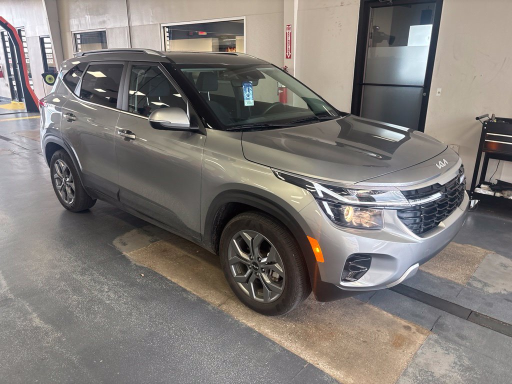 Used 2024 Kia Seltos S FWD image 1