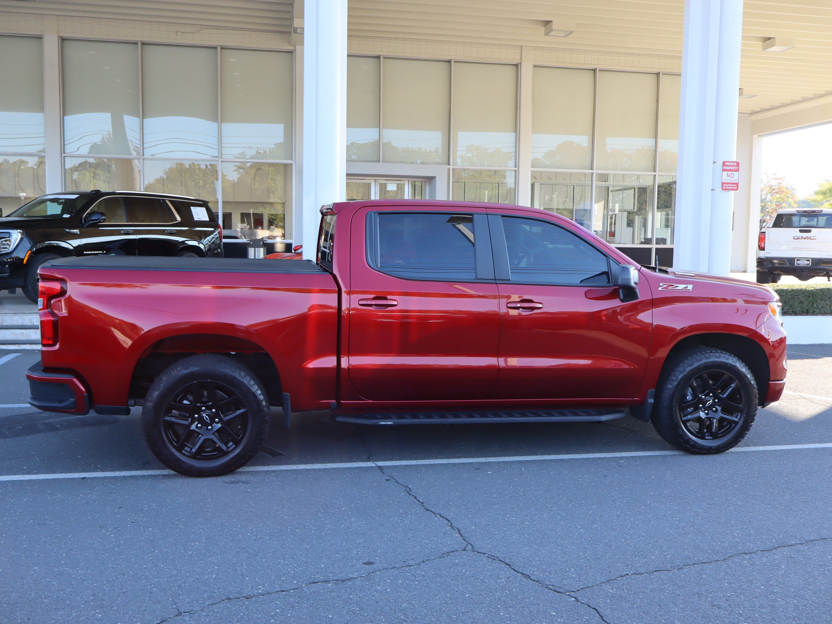 Used 2023 Chevrolet Silverado 1500 RST w/ Z71 Off-Road Package AWD/4WD image 11