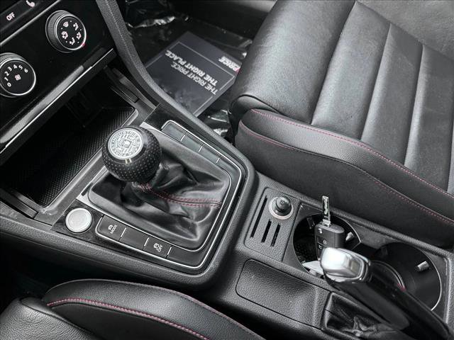 Used 2016 Volkswagen GTI SE w/ Lighting Package (SEL) image 17