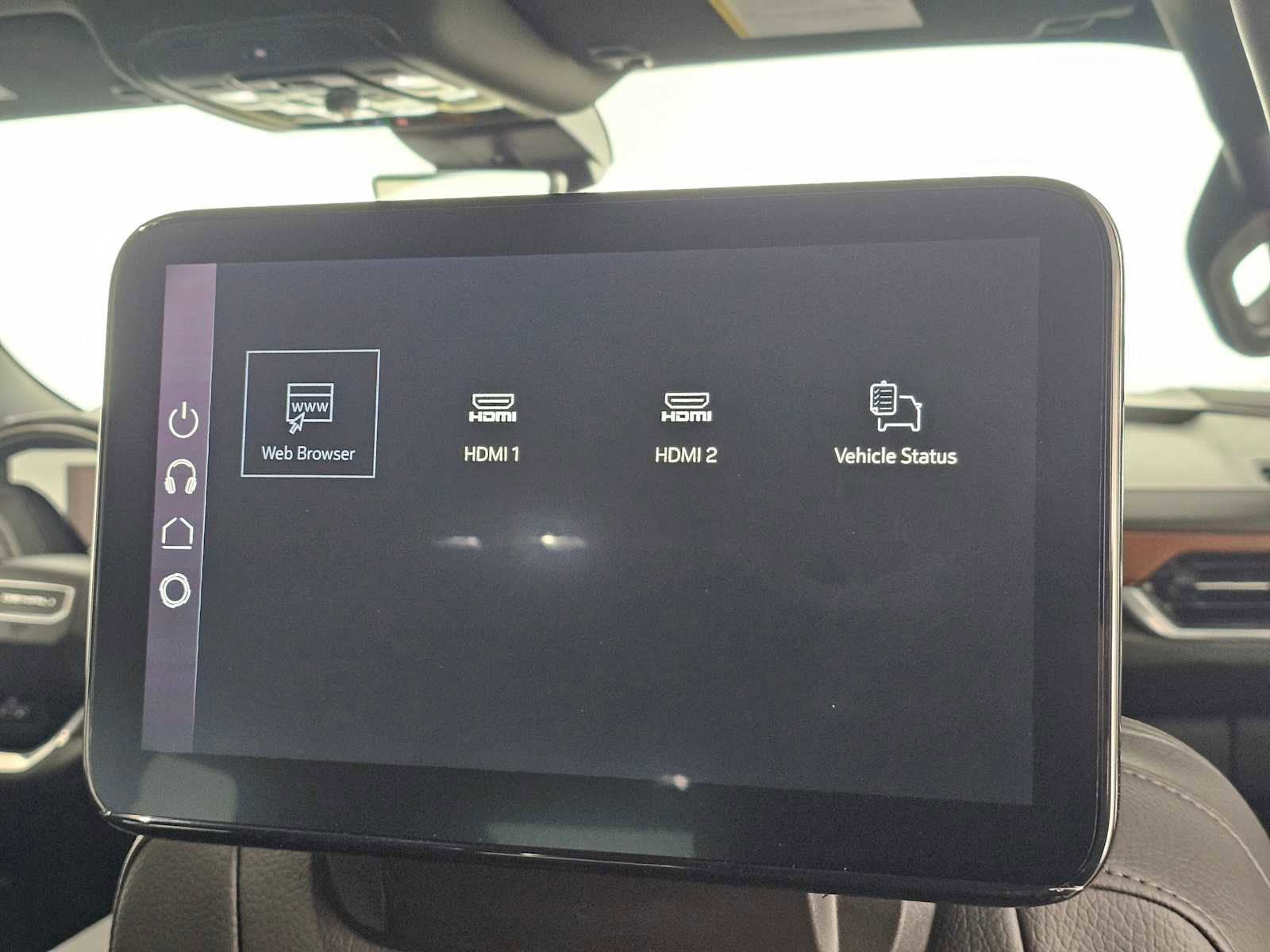 New 2026 GMC Yukon XL Denali w/ Advanced Technology Package image 14