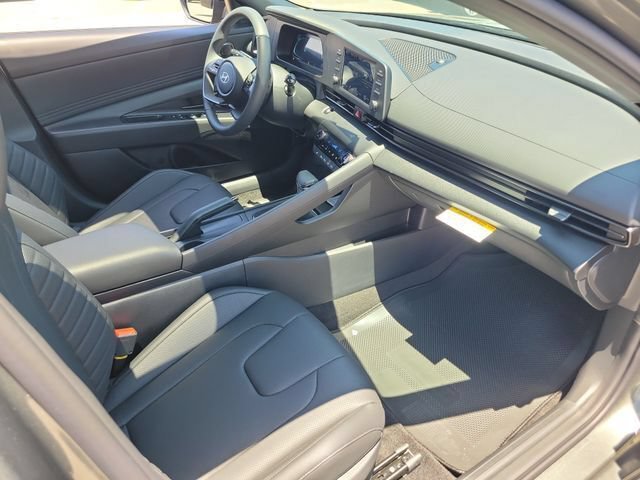 New 2026 Hyundai Elantra SEL Sport FWD image 22