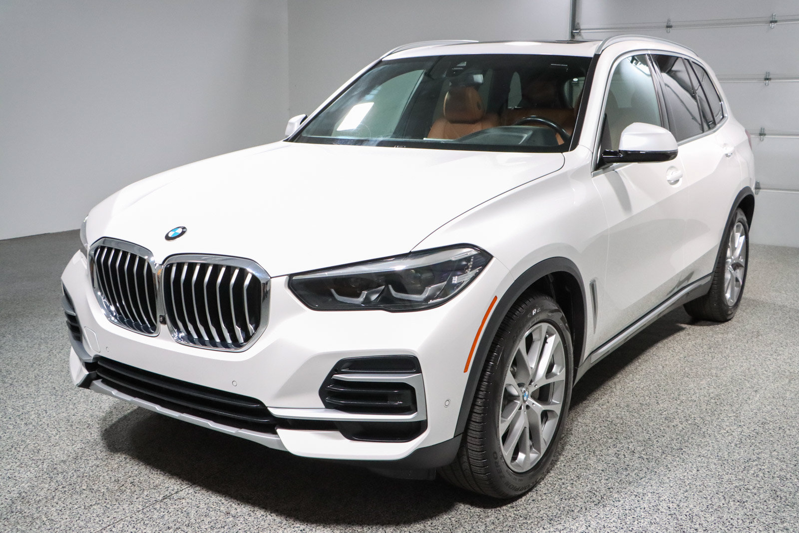 Used 2023 BMW X5 sDrive40i w/ Climate Comfort Package RWD image 32