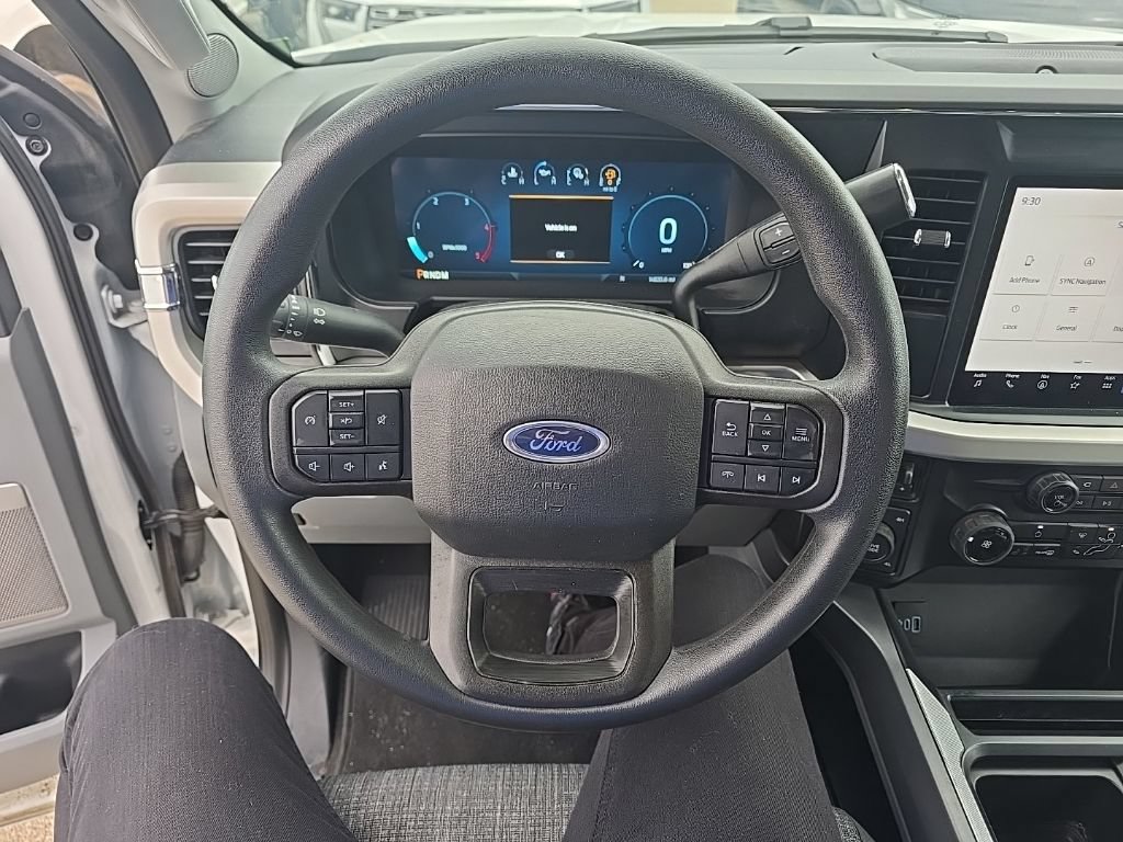 Used 2025 Ford F250 XLT w/ Black Appearance Package AWD/4WD image 19