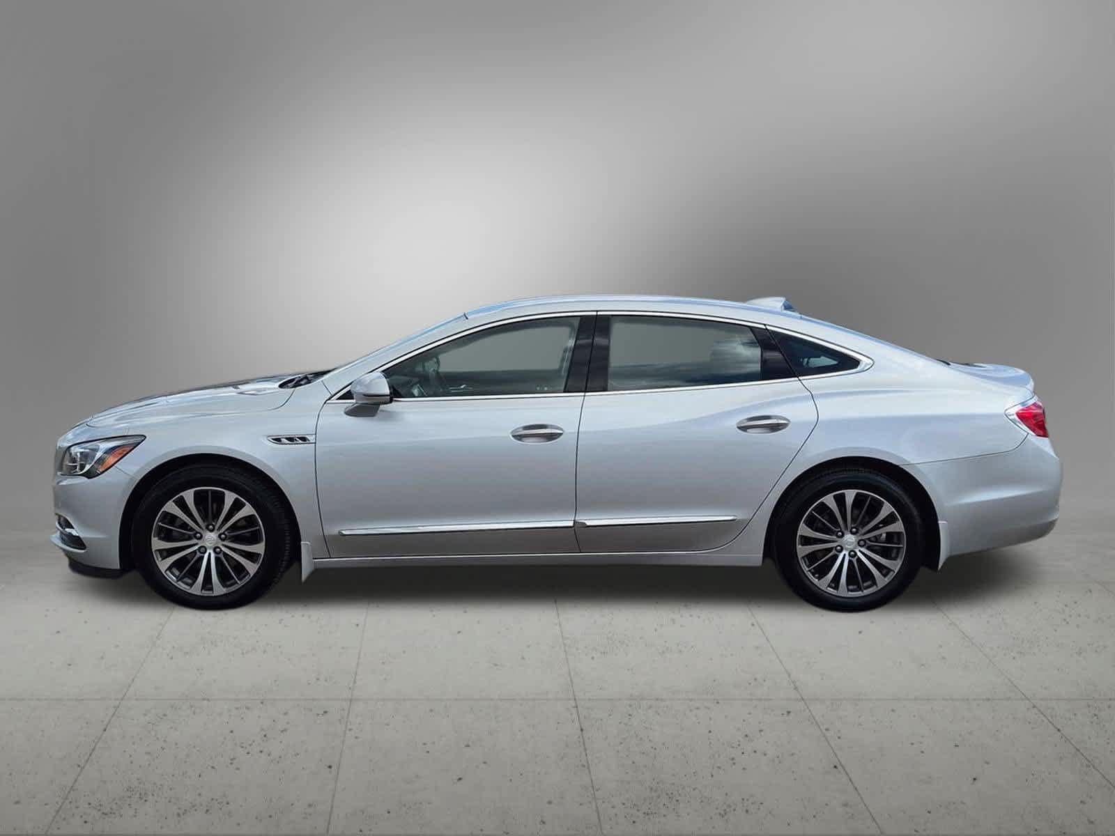 Used 2019 Buick LaCrosse Essence w/ Sights and Sounds Package AWD/4WD image 3