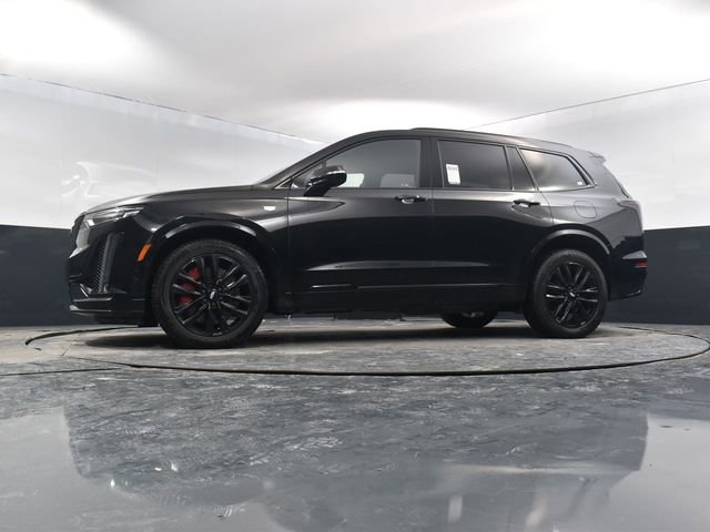 Used 2023 Cadillac XT6 Sport w/ LPO, ONYX Package image 45
