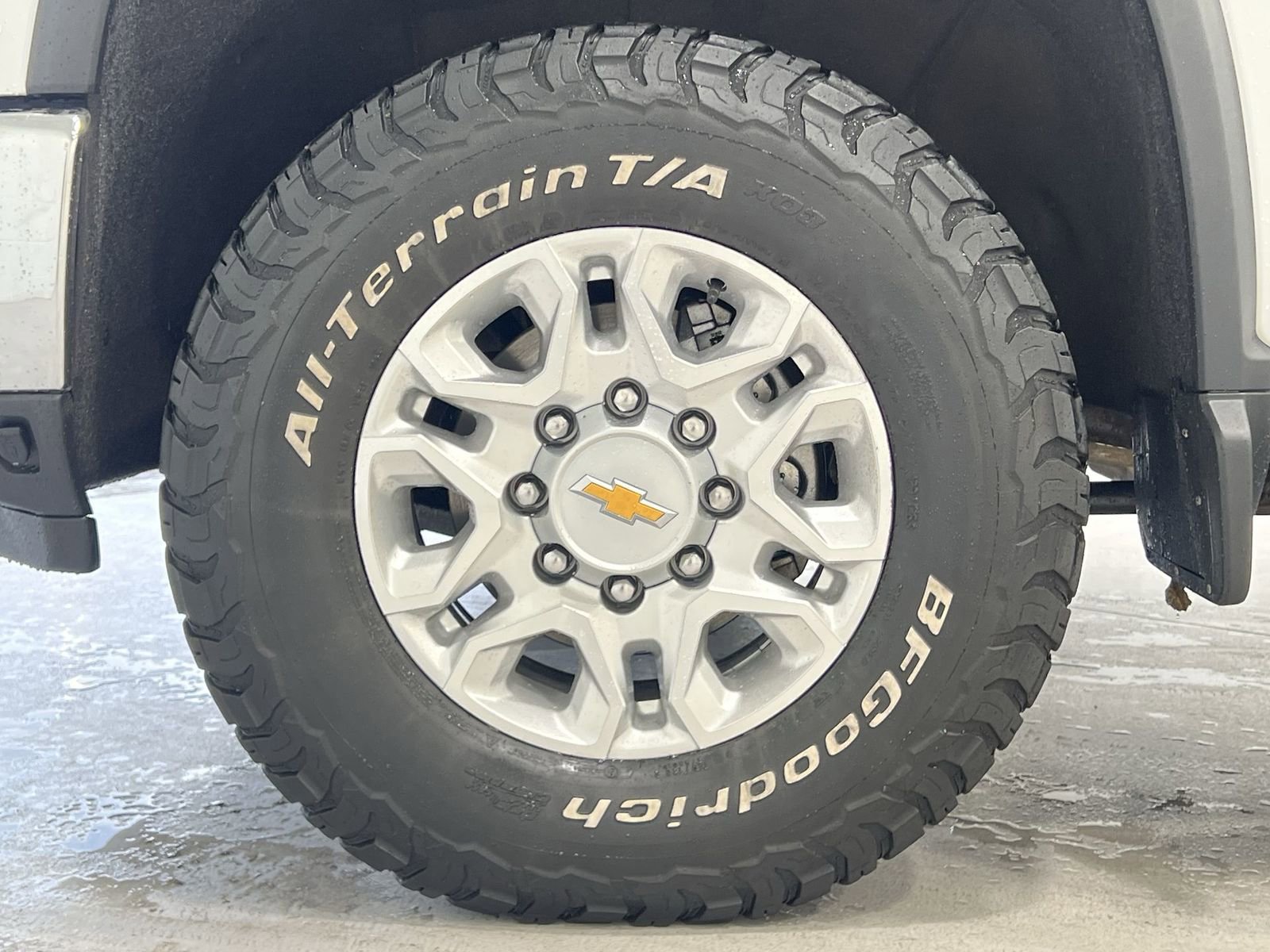 Used 2024 Chevrolet Silverado 3500 LTZ w/ LTZ Convenience Package image 10