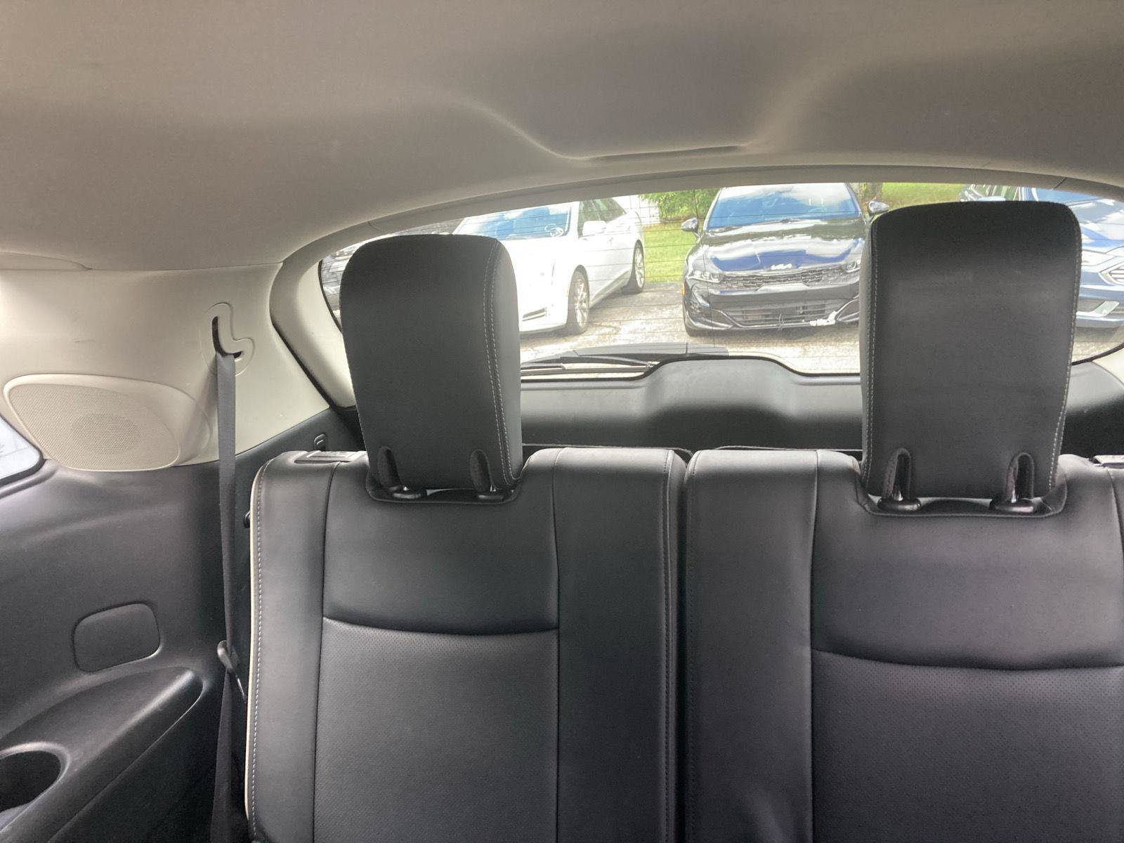 Used 2019 INFINITI QX60 Luxe w/ Essential Package AWD/4WD image 21