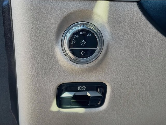 Certified 2024 Mercedes-Benz C 300 4MATIC Sedan image 9