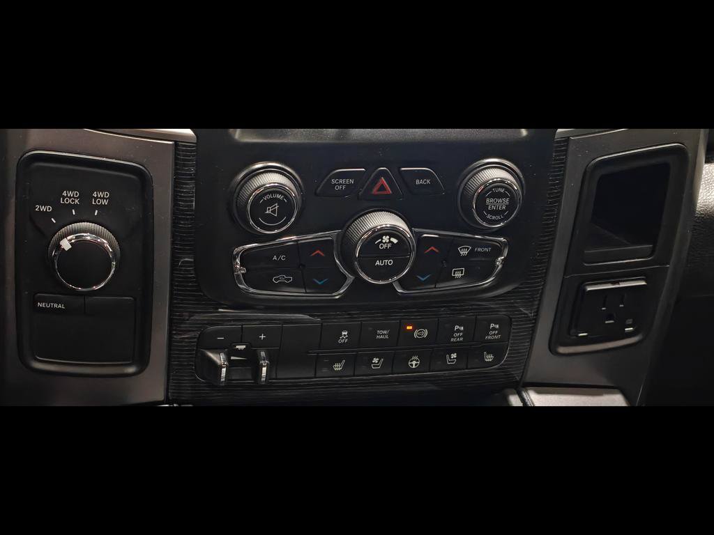 Used 2017 RAM 2500 Limited AWD/4WD image 9