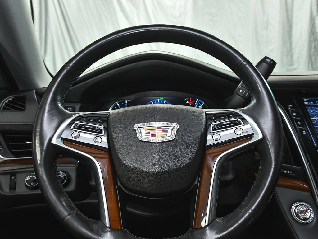 Used 2020 Cadillac Escalade Luxury AWD/4WD image 31