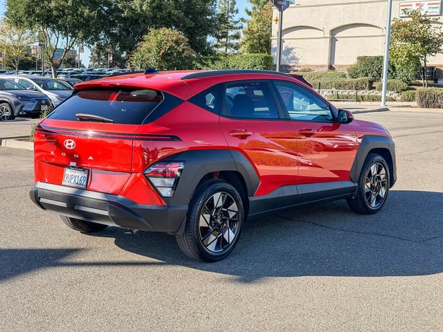 Certified 2025 Hyundai Kona SEL FWD image 5