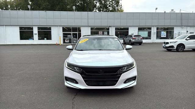 Used 2018 Honda Accord Sport image 2