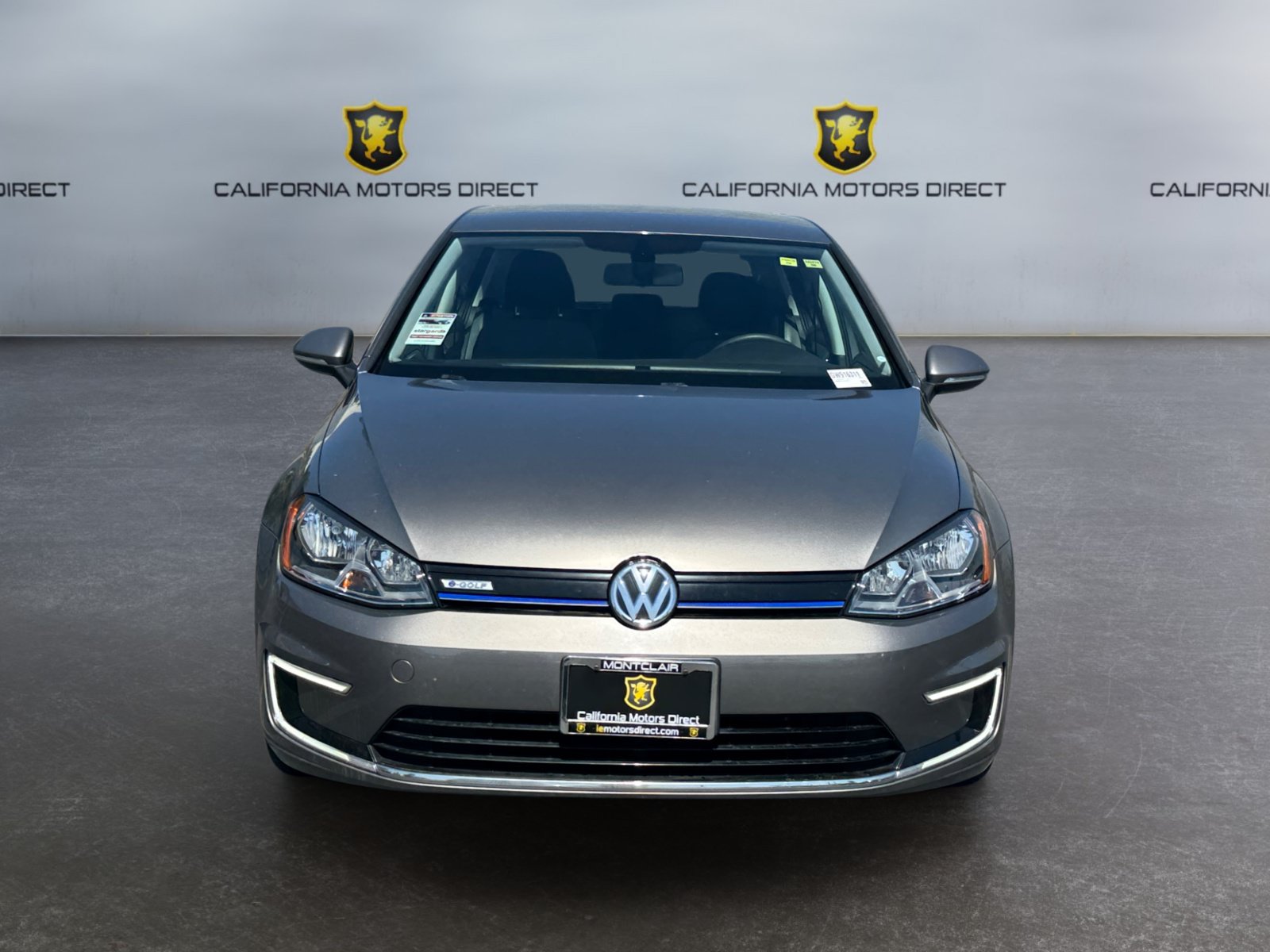 Used 2016 Volkswagen e-Golf SE w/ DC Fast Charging Package FWD image 8