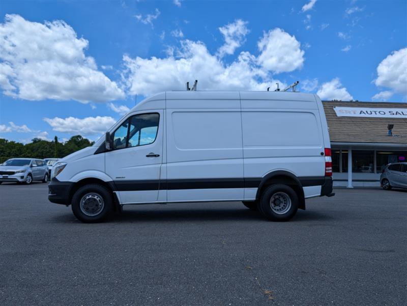 Used 2014 Freightliner Sprinter 3500 image 3