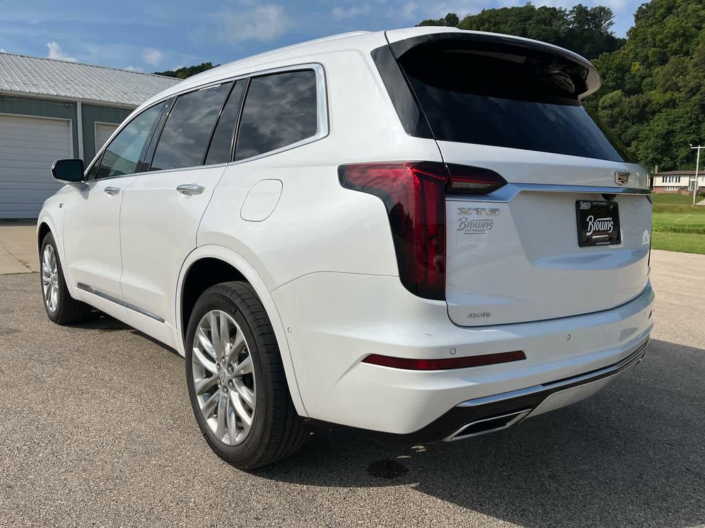 Used 2023 Cadillac XT6 Premium Luxury w/ Technology Package AWD/4WD image 8