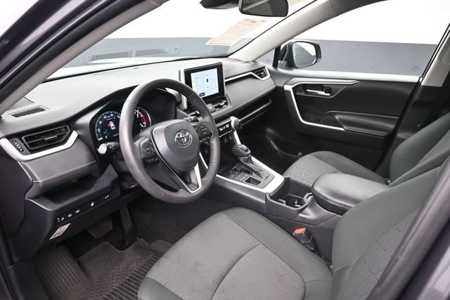 Certified 2023 Toyota RAV4 XLE w/ Convenience Package AWD/4WD image 31