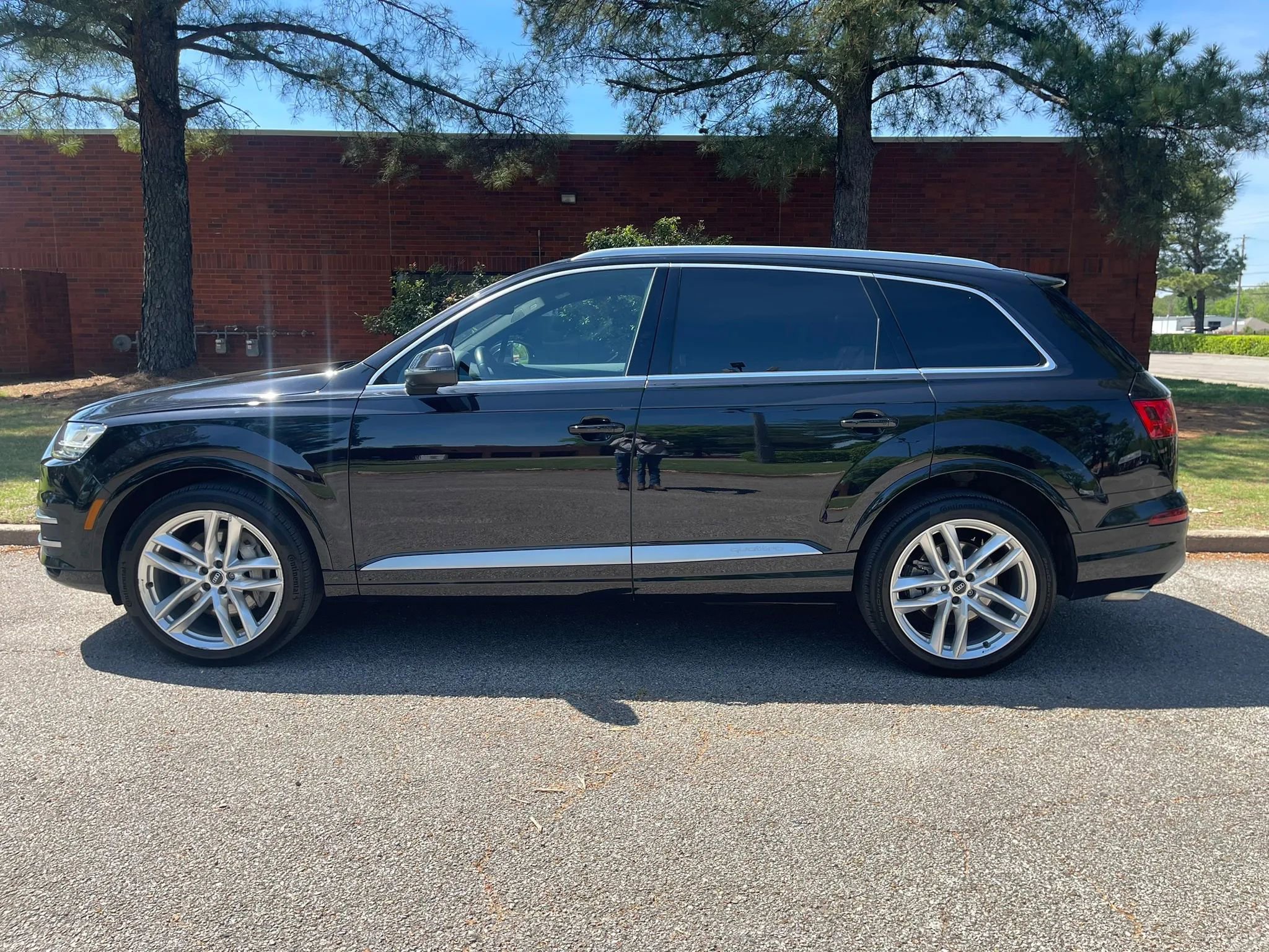 Used 2018 Audi Q7 3.0T Prestige image 2