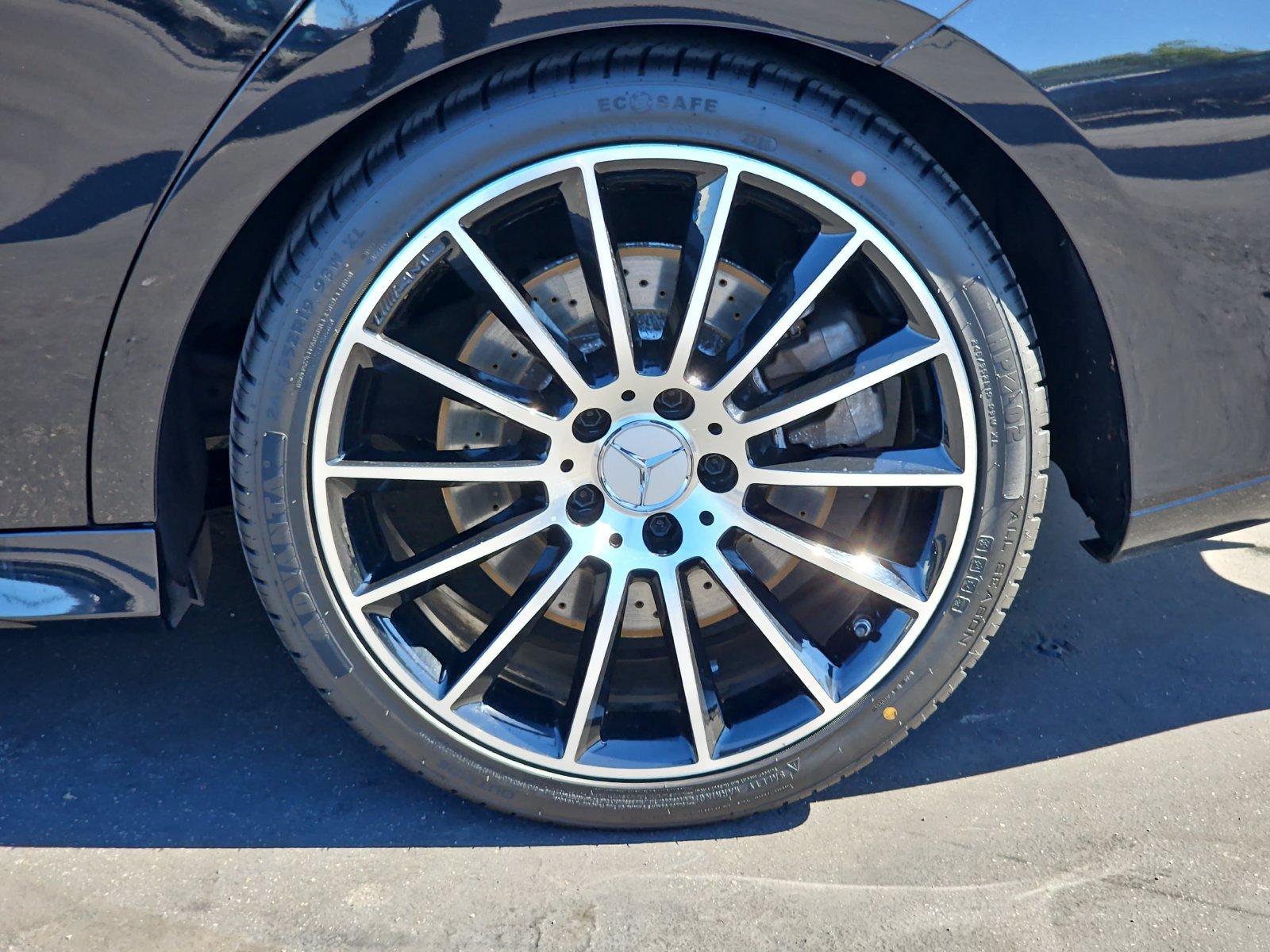 Used 2023 Mercedes-Benz CLA 35 AMG 4MATIC image 34